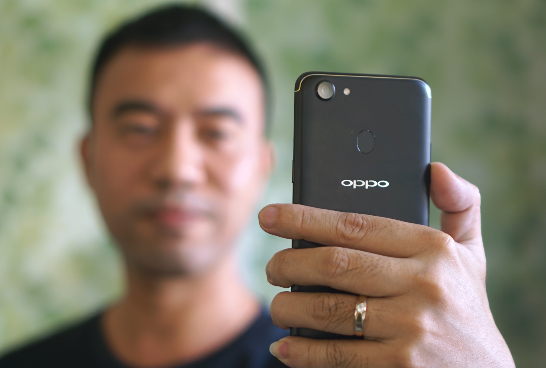 Danh gia Oppo F5 anh 1