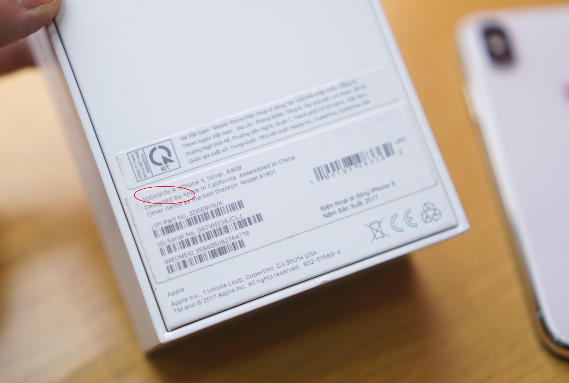 Mo hop iPhone X chinh hang anh 2