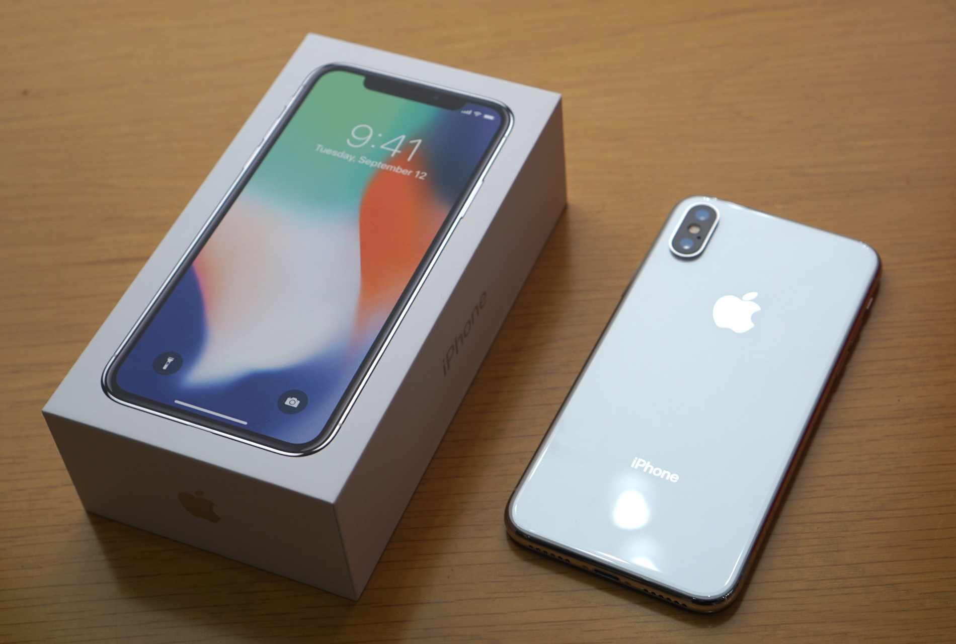 Mo hop iPhone X chinh hang anh 10