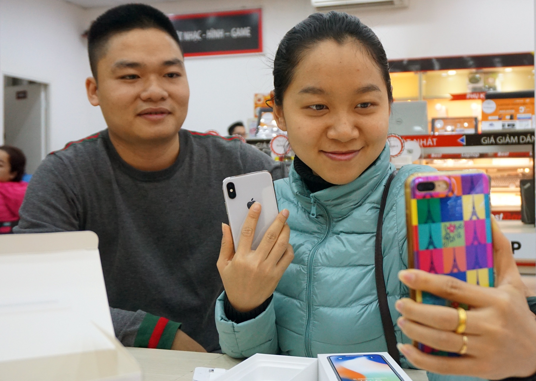 Mo ban iPhone X anh 8