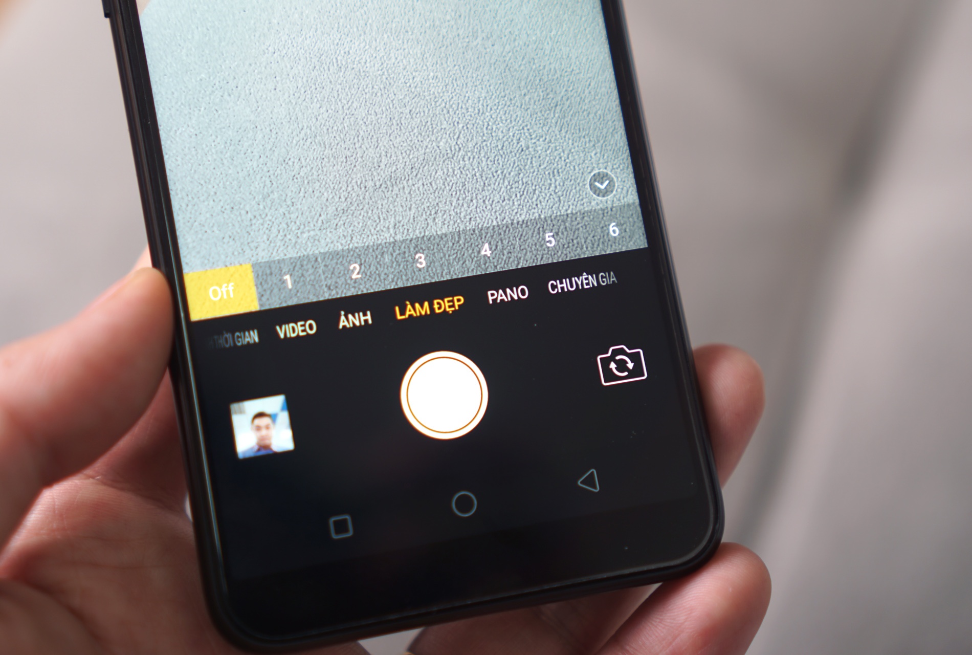 Mo hop Oppo A83 anh 10