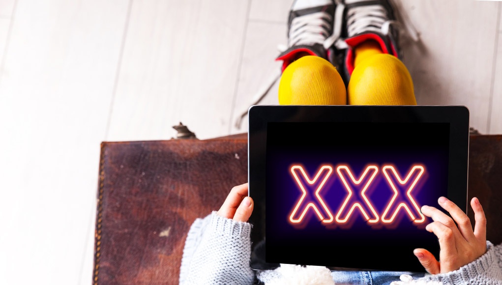 Nhieu game tren Android hien quang cao khieu dam hinh anh