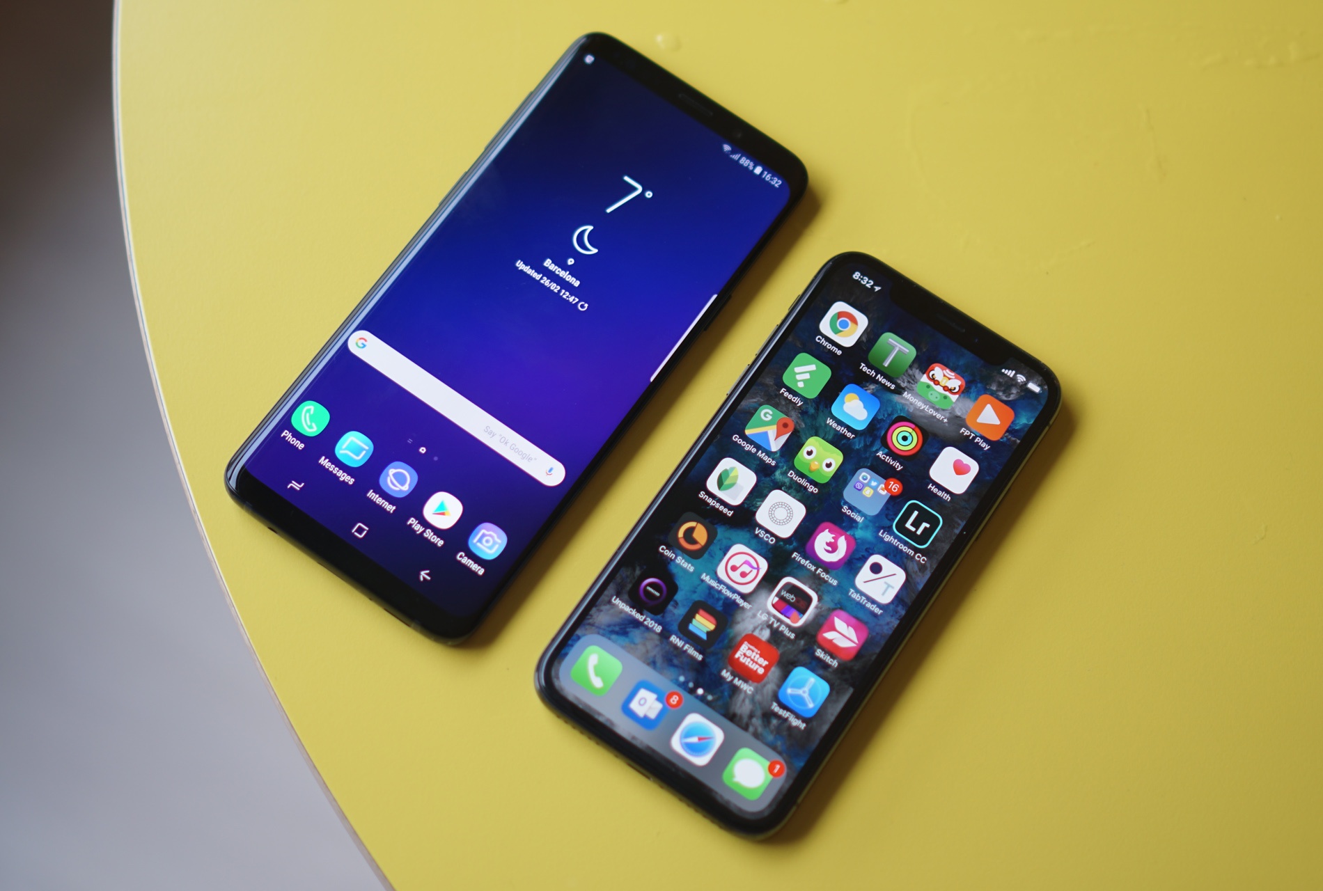 So sanh Galaxy S9+ va iPhone X anh 1