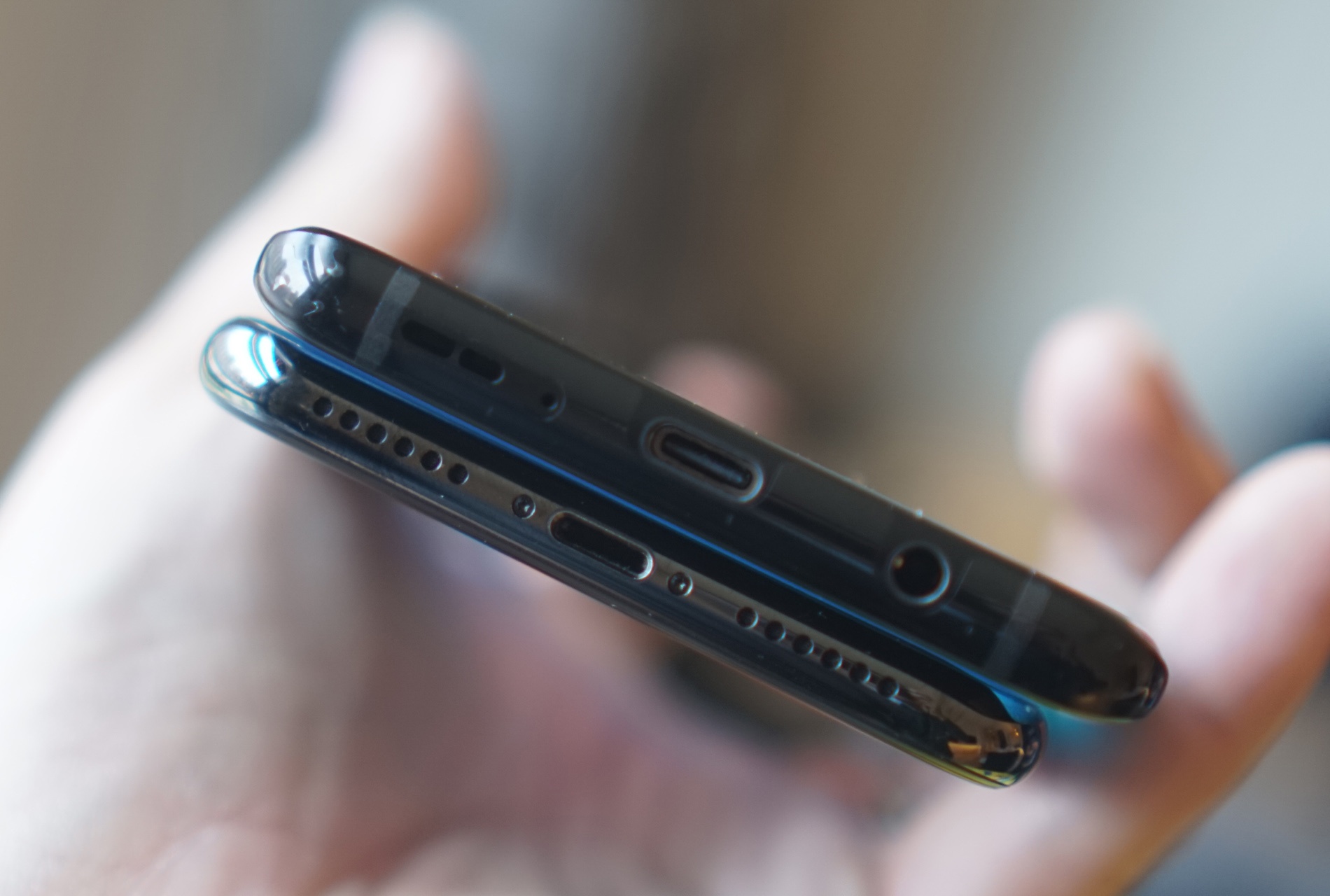 So sanh Galaxy S9+ va iPhone X anh 7