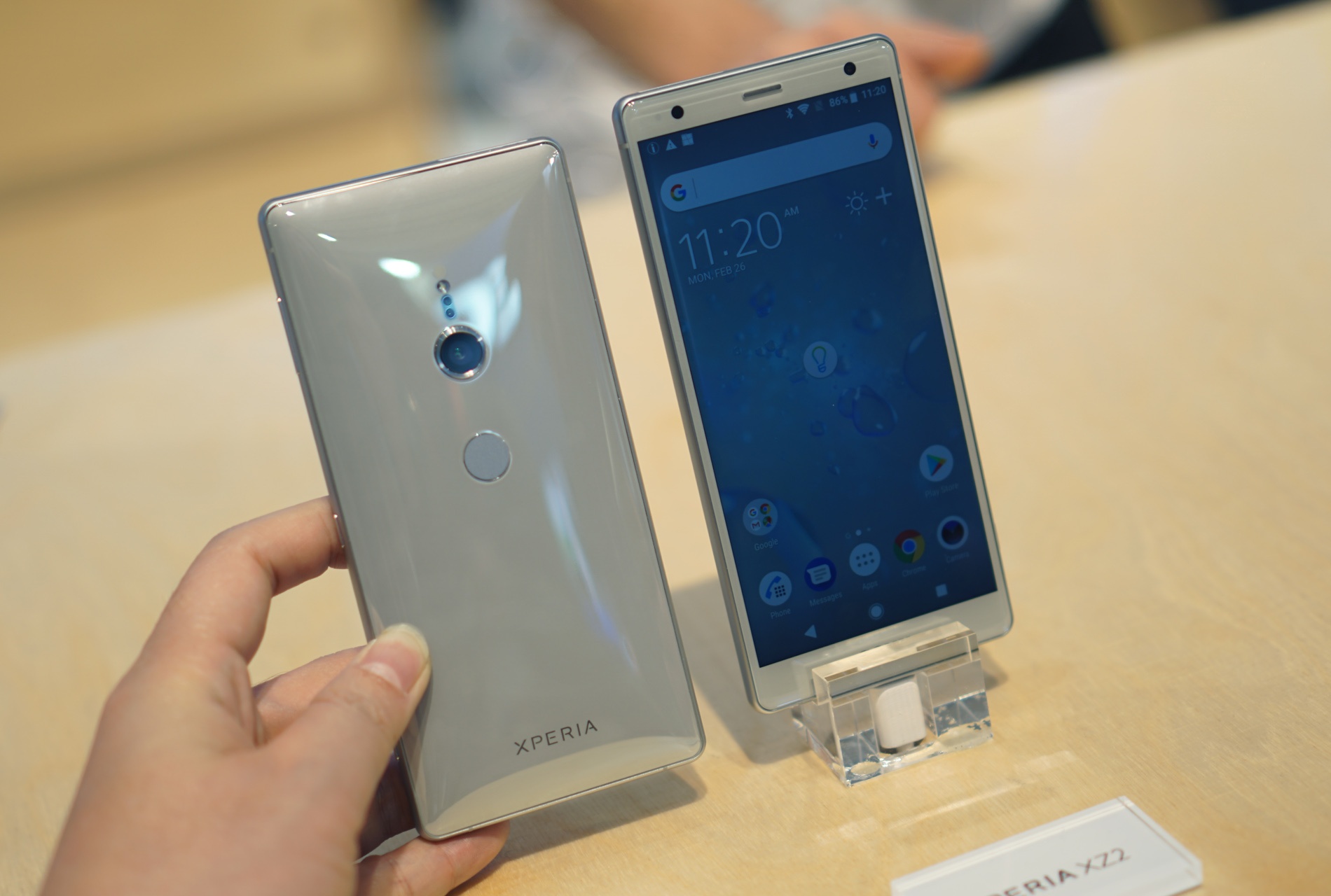 Anh thuc te Xperia XZ2 anh 8