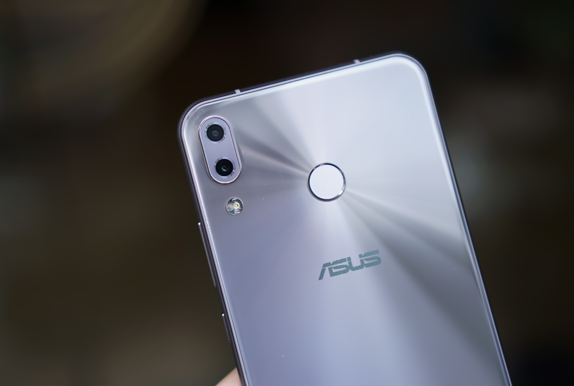 Anh thuc te Zenfone 5 anh 4