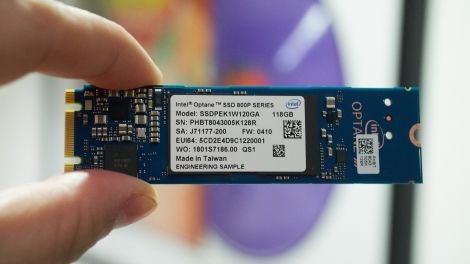 O SSD toc do sieu nhanh tu Intel hinh anh