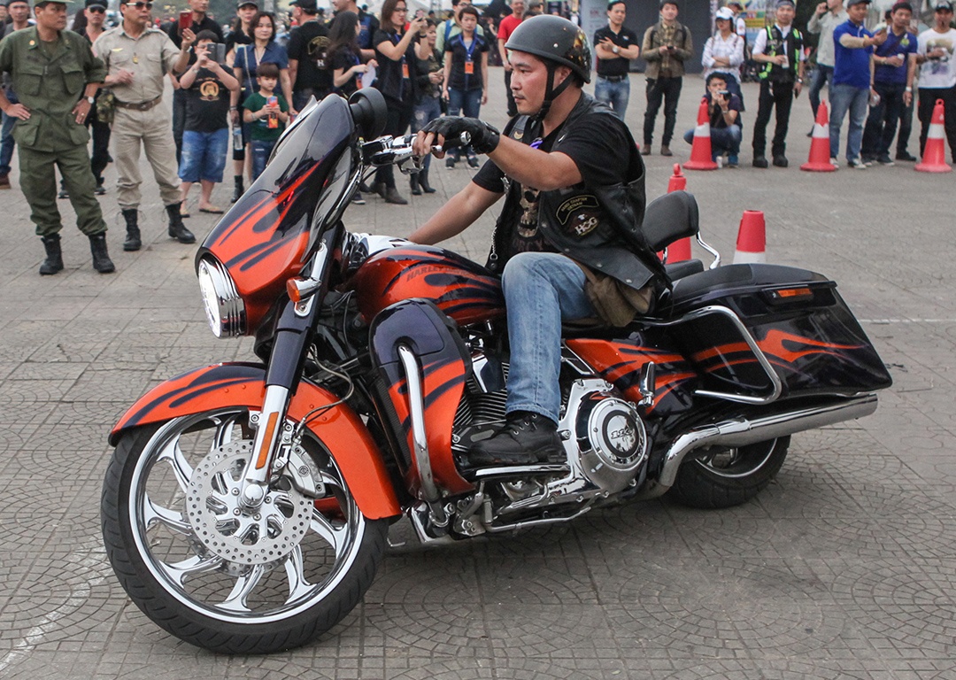 Harley-Davidson tu tap anh 4