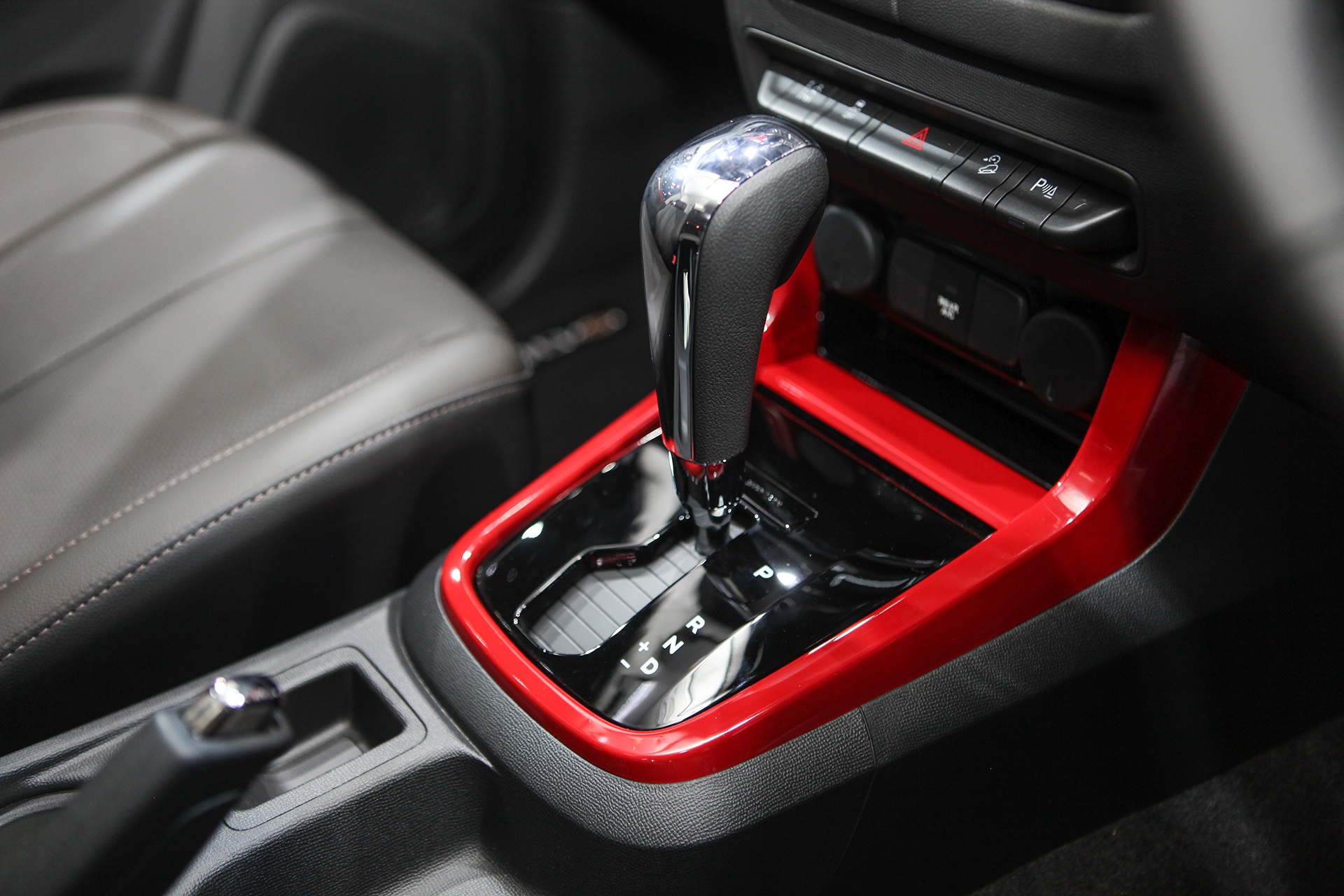 Chevrolet Trailblazer tai Thai Lan anh 10