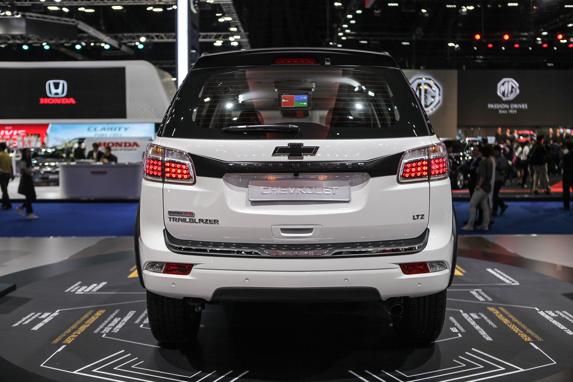 Chevrolet Trailblazer tai Thai Lan anh 3