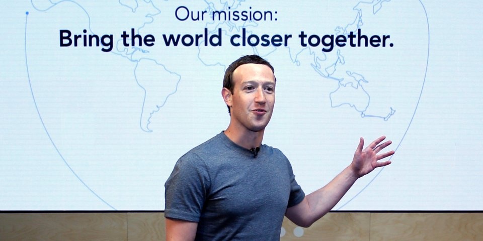 Co dong lon muon Mark Zuckerberg tu chuc chu tich Facebook hinh anh