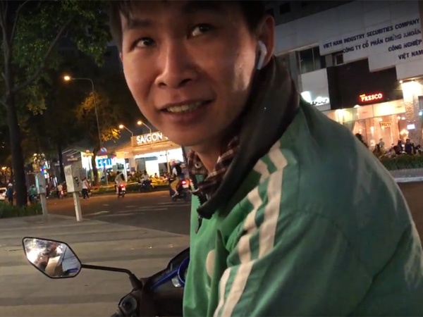 Tai xe Grab: Ung dung te liet tu 19 h hinh anh