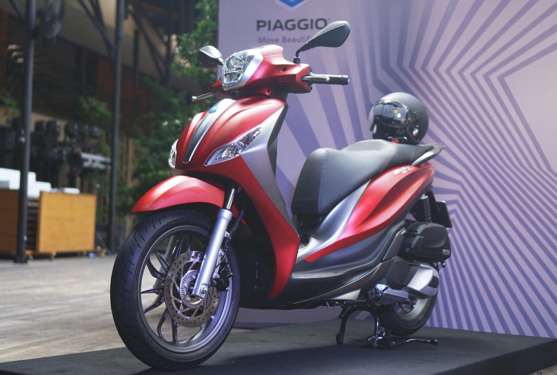 Piaggo Medley ABS 2018 ra mat anh 10