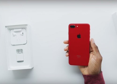 Mo hop iPhone 8 Plus mau do dau tien tren the gioi hinh anh
