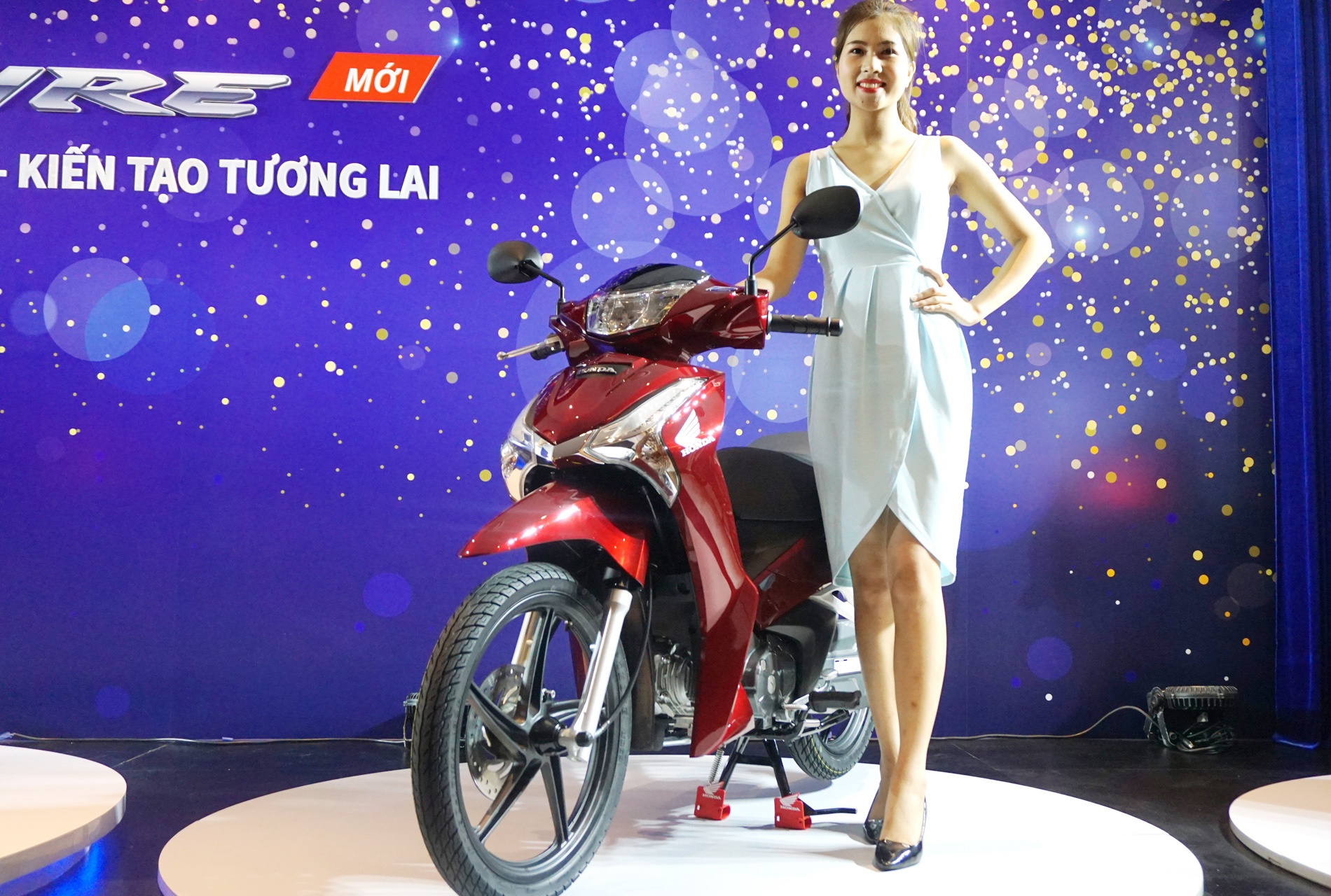 Honda Future 2018 ra mat: Dang moi, gia tu 30,2 trieu hinh anh