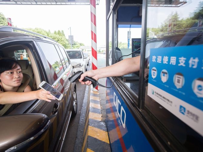 Khai tu tien mat anh 2