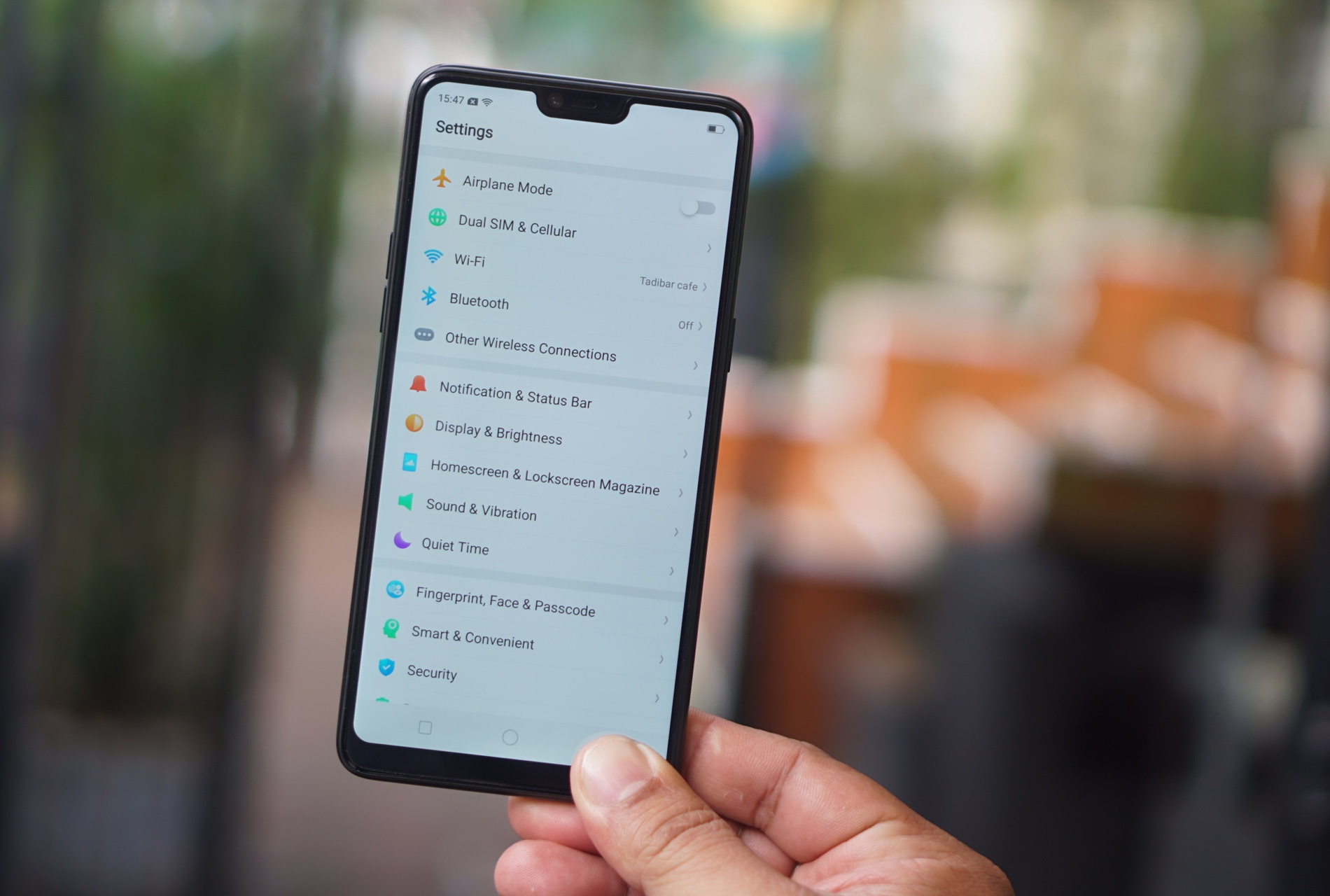 Anh Oppo F7 mau den kim cuong anh 9