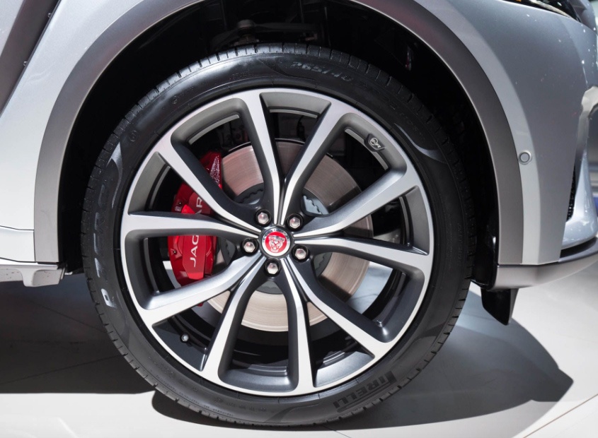 Jaguar F-Pace 2019 ra mat anh 5