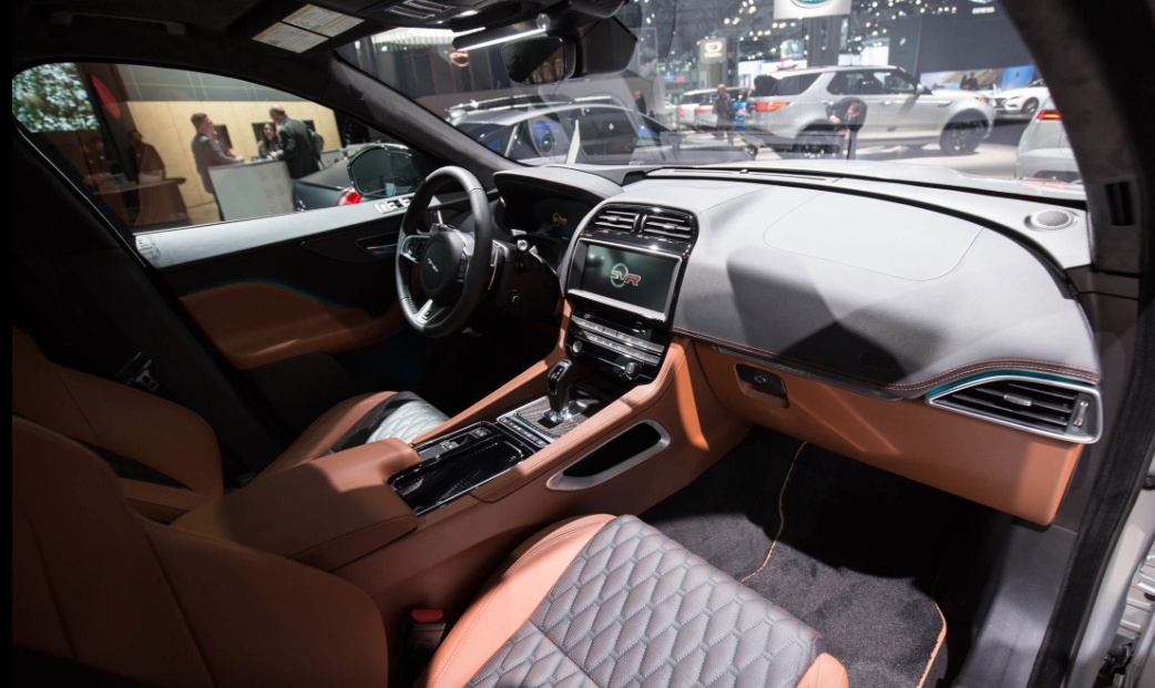 Jaguar F-Pace 2019 ra mat anh 2