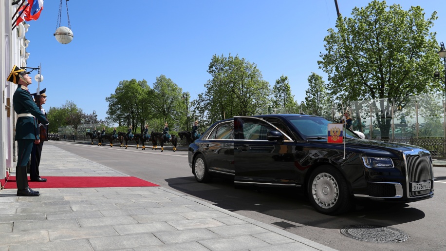 sieu limousine cua Putin anh 7