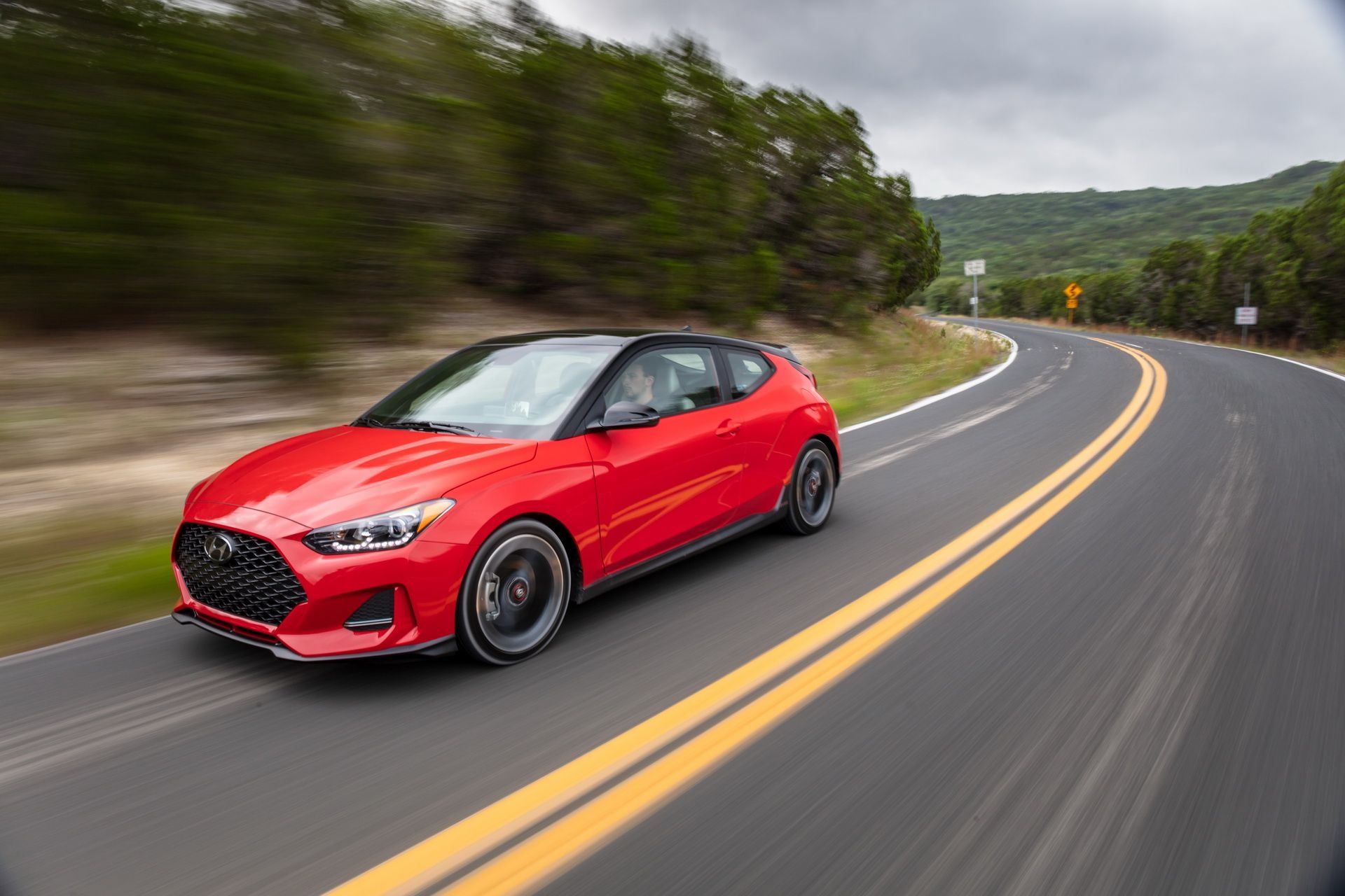 Hyundai Veloster 2019 giá bao nhiêu? ảnh 2 Hyundai Veloster 2019 gia bao nhieu? anh 2