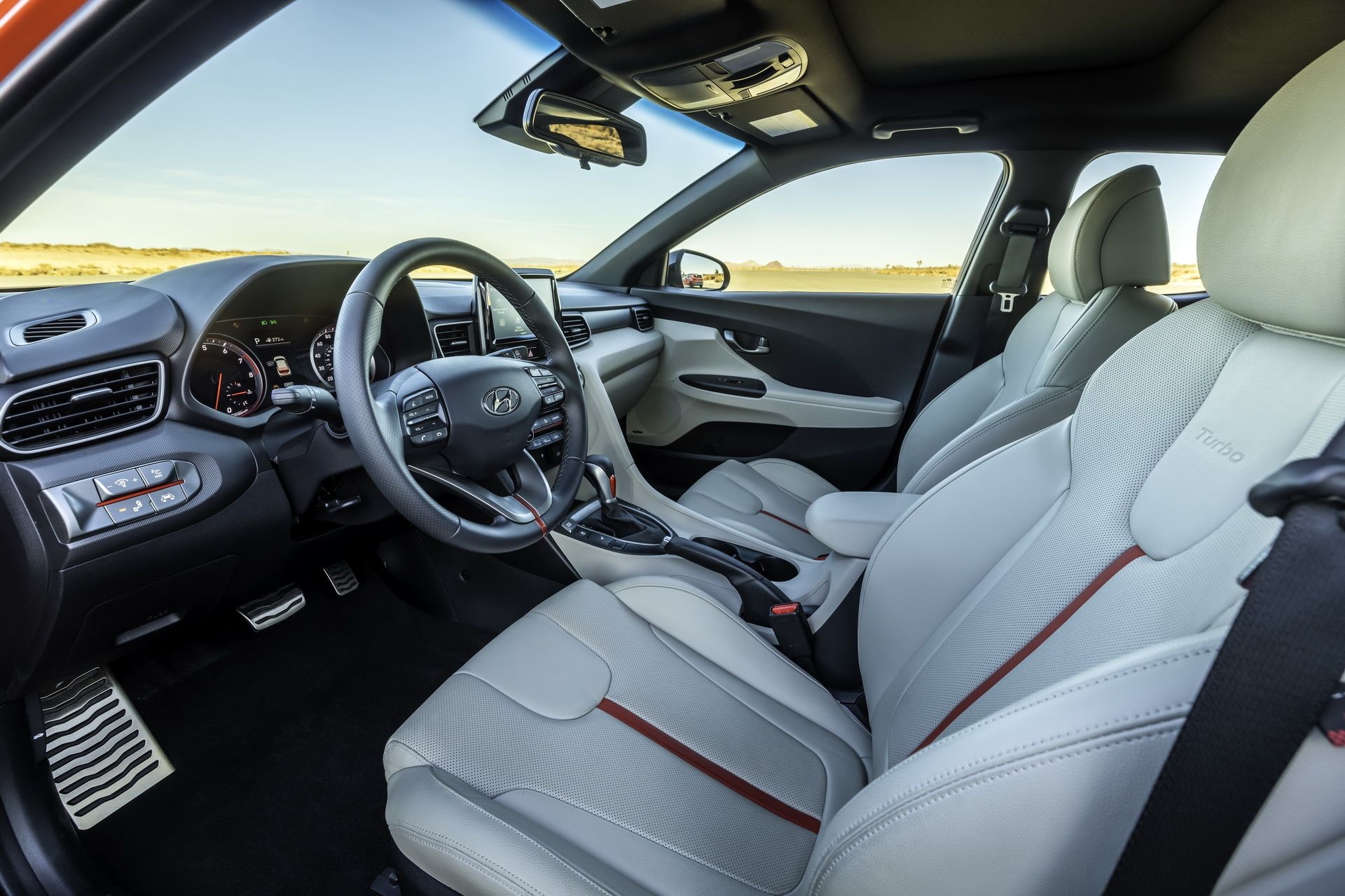 Hyundai Veloster 2019 giá bao nhiêu? ảnh 3 Hyundai Veloster 2019 gia bao nhieu? anh 3
