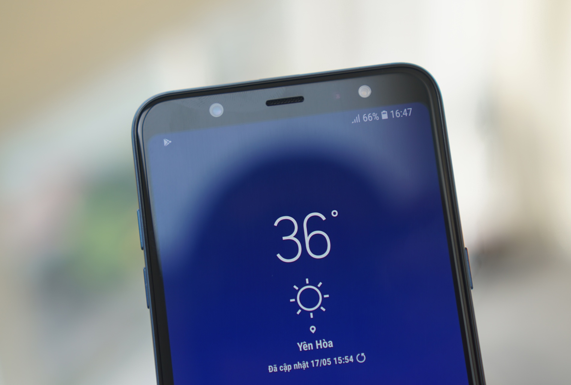 Mo hop Galaxy A6+ anh 6