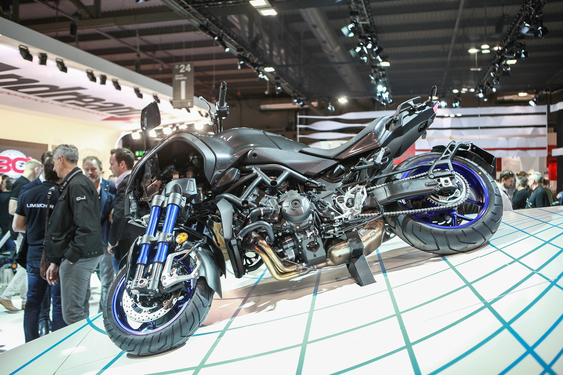 Yamaha Niken gia bao nhieu anh 2