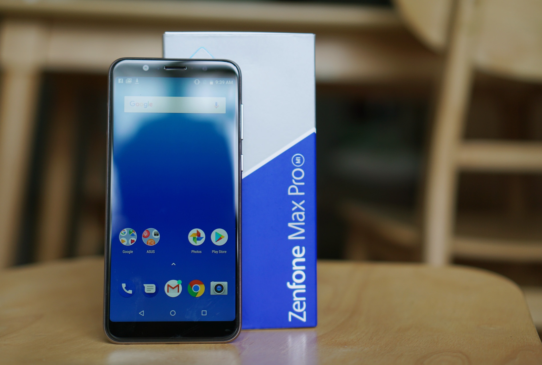 Asus Zenfone Max Pro gia bao nhieu anh 1