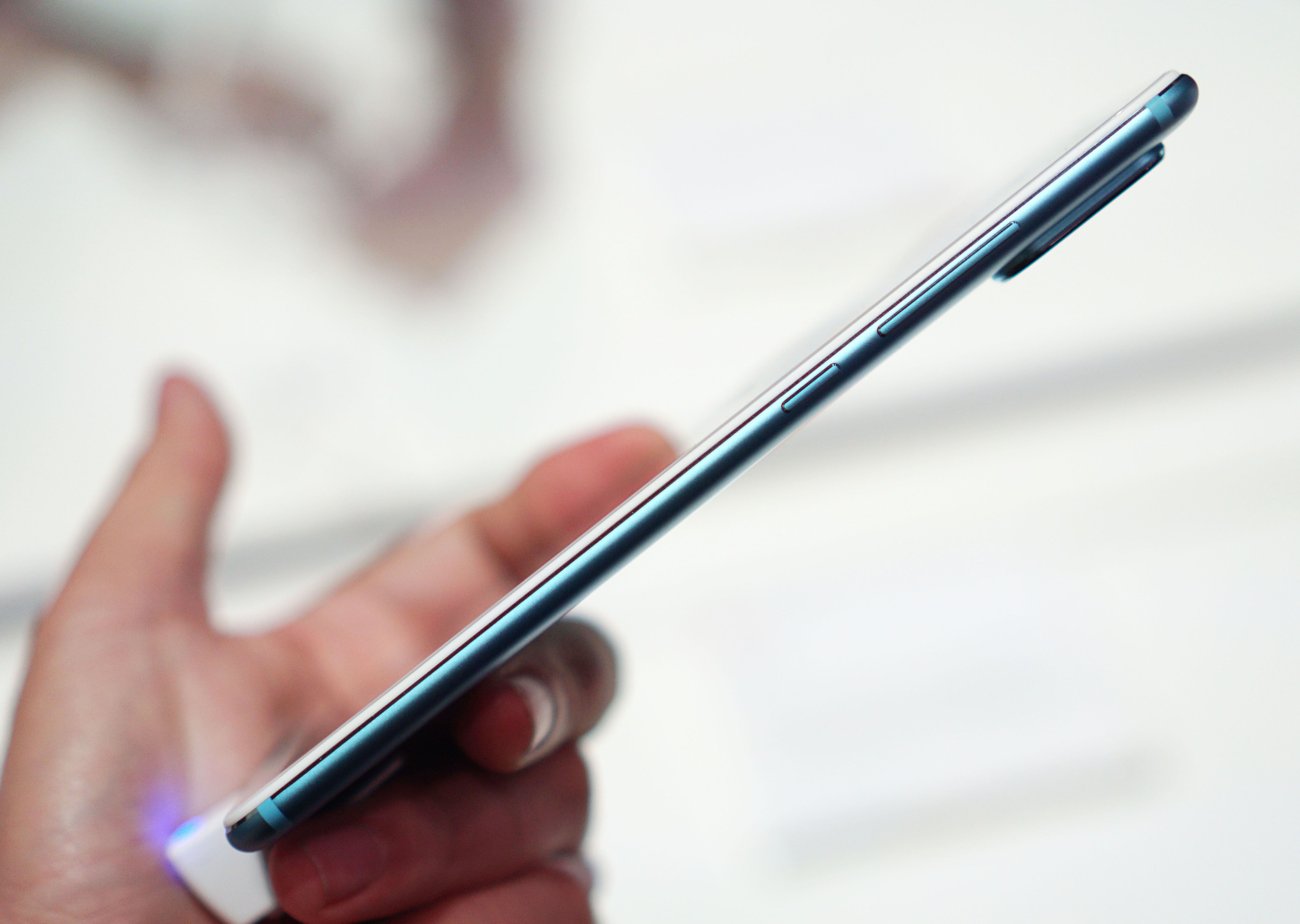 Trai nghiem Xiaomi Mi A2 anh 8