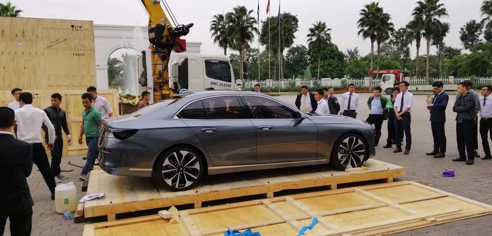 Lux A2.0 về Việt Nam ảnh 2 Lux A2.0 ve Viet Nam anh 2