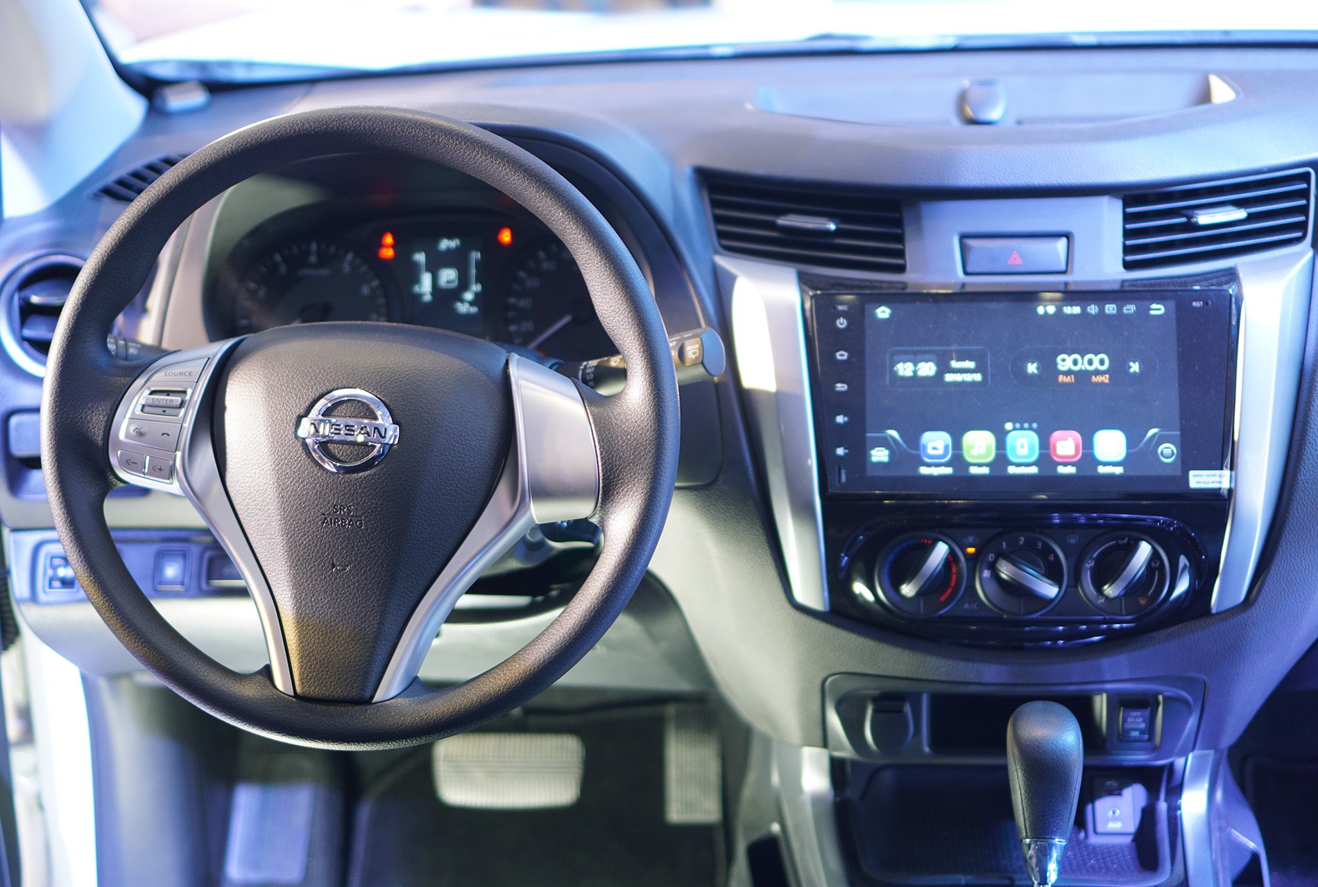 Nissan Terra giá bao nhiêu ảnh 7 Nissan Terra gia bao nhieu anh 7