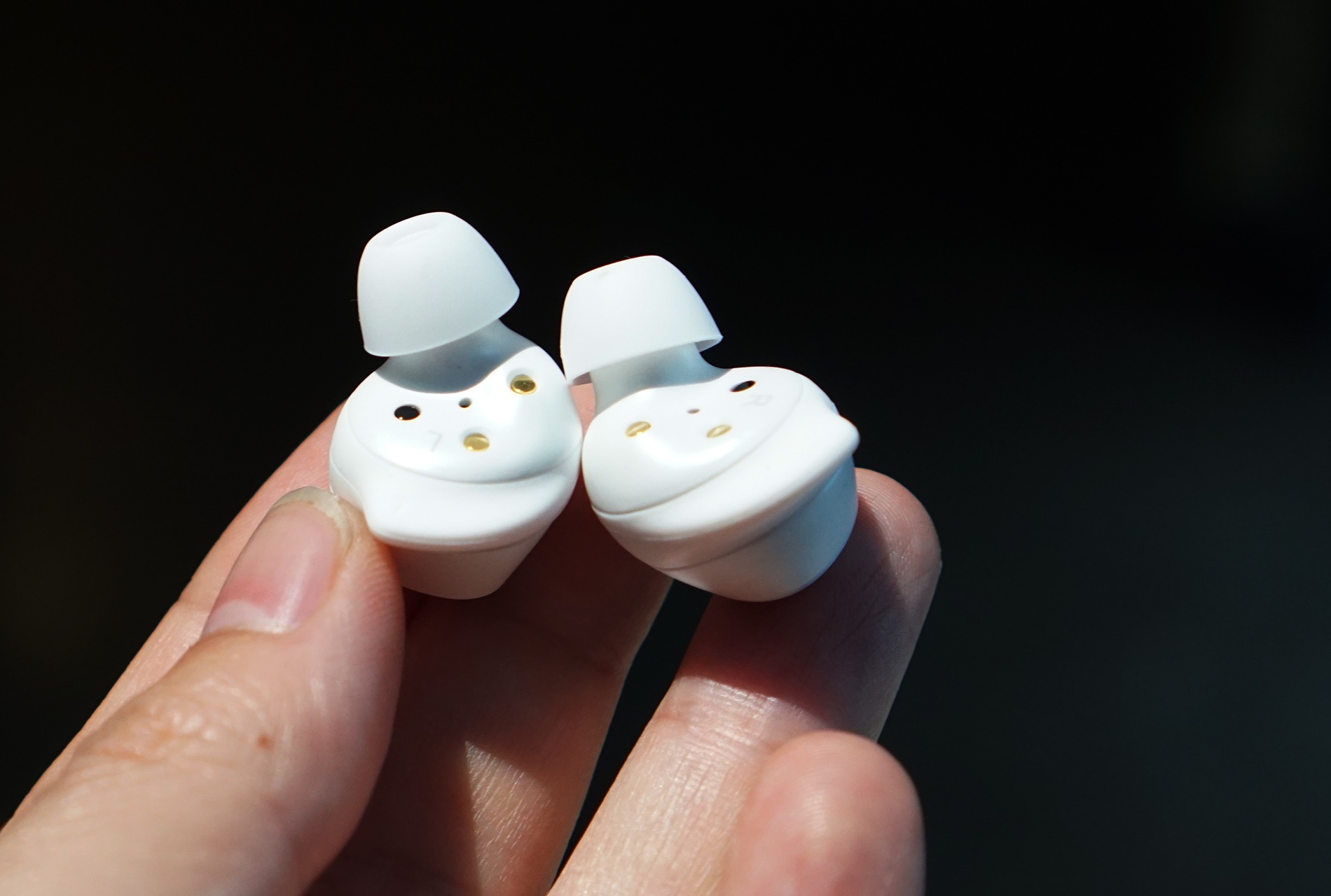 can canh Galaxy Buds Galaxy Watch Active anh 4