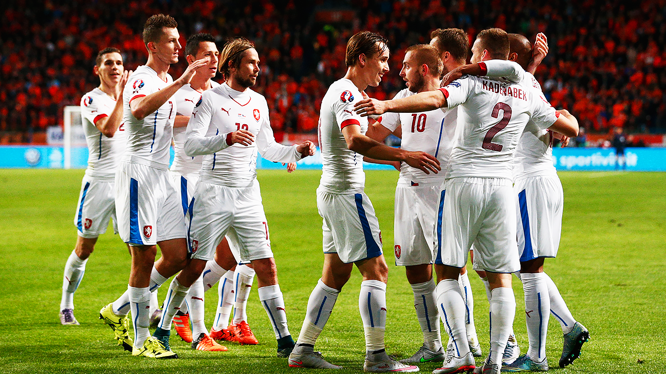 Lich thi dau Euro 2016 - Tuyen Cong hoa Sec hinh anh