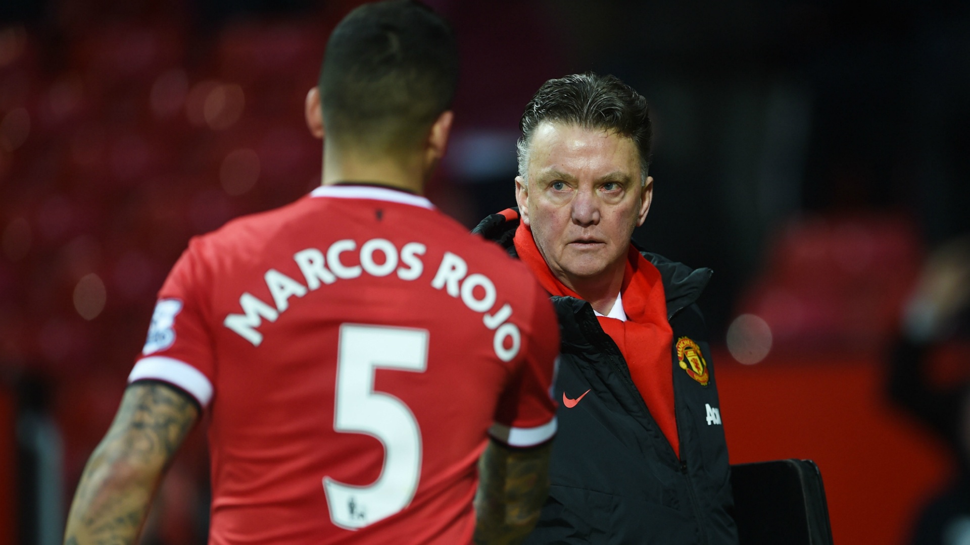 Triết lý của Van Gaal tạo ra một hàng thủ chắc chắn. Ảnh: Getty Images