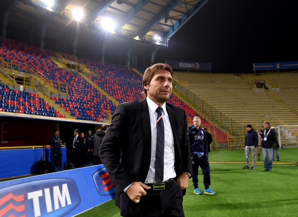 Thay Mourinho, Chelsea trao quyen cho nguoi Italy hinh anh