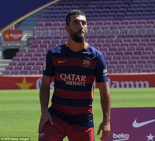 Barca man han cam chuyen nhuong: Dong co phu len tieng hinh anh