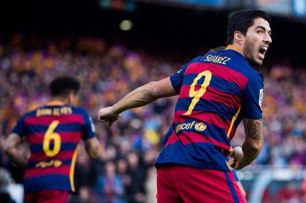 Luis Suarez pha loi nguyen so 9 o Barca hinh anh
