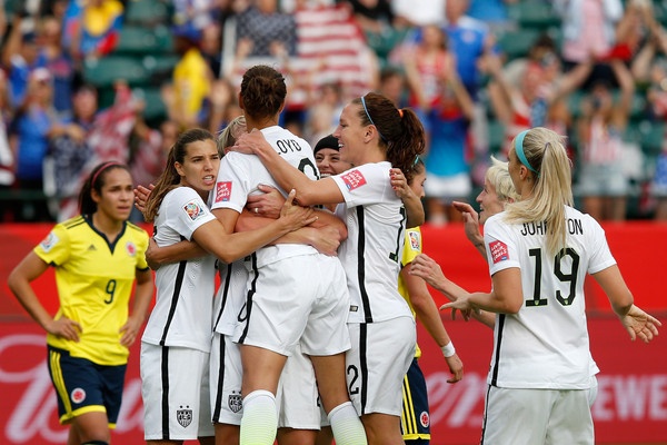 Tuyen nu My doi cong bang tren xu co hoa hinh anh