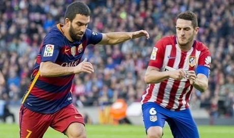 Doi bong Trung Quoc bao chi mua sao Barcelona hinh anh