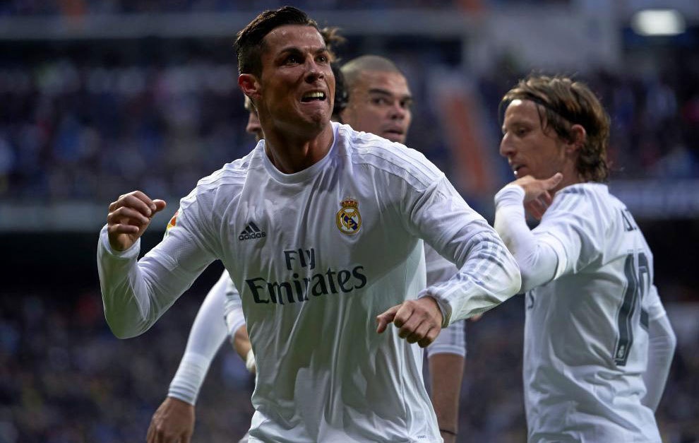 Ven man cong thuc hoi sinh Ronaldo hinh anh