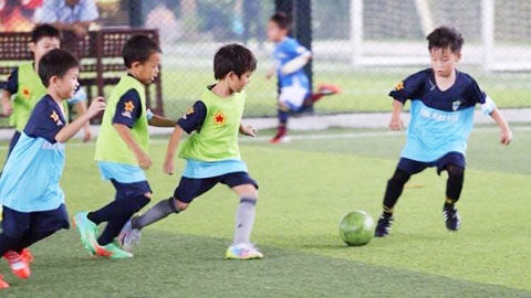 bong da tre Thai Lan anh 1