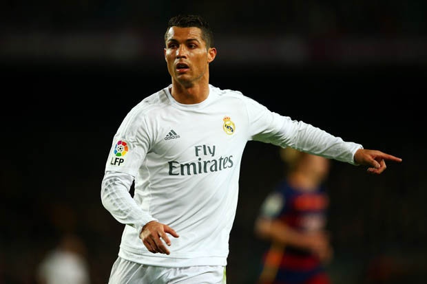 Real rao ban Ronaldo voi gia re hinh anh