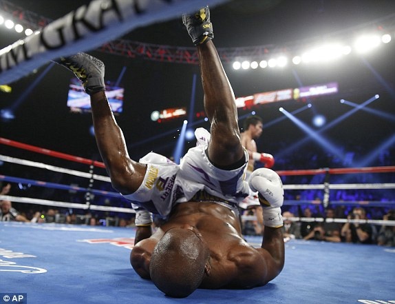 Manny Pacquiao hai lan khien doi thu nam san ngay anh 9