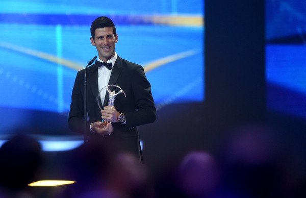 Djokovic qua mat Messi gianh giai Laureus anh 1