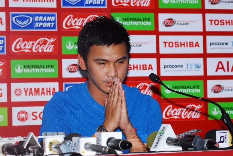 Sao Thai Lan bi loai khoi doi tuyen vi nghi an hiep dam hinh anh