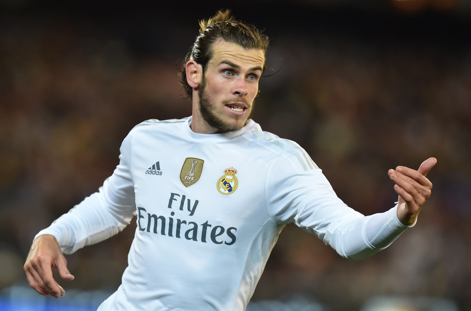 Man City can so Gareth Bale hon Ronaldo hinh anh