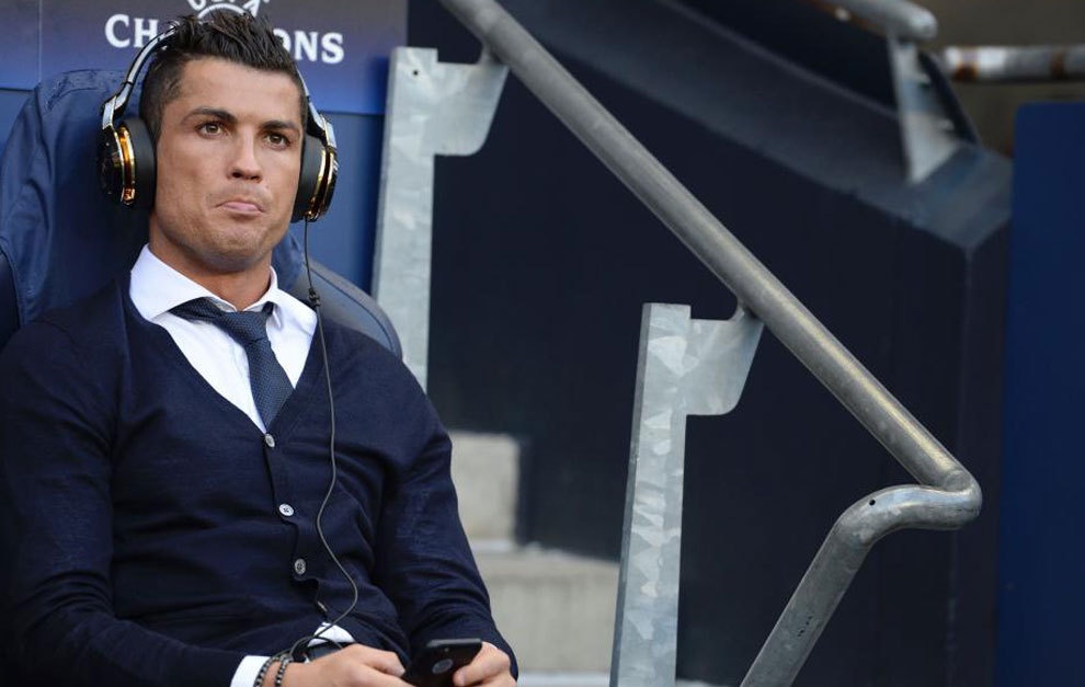 Ronaldo co the vang mat trong tran luot ve voi Man City hinh anh