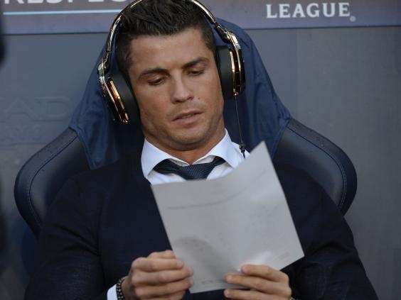 Tu chiec quan rach cua Zidane toi gia tri mot thien tai anh 2