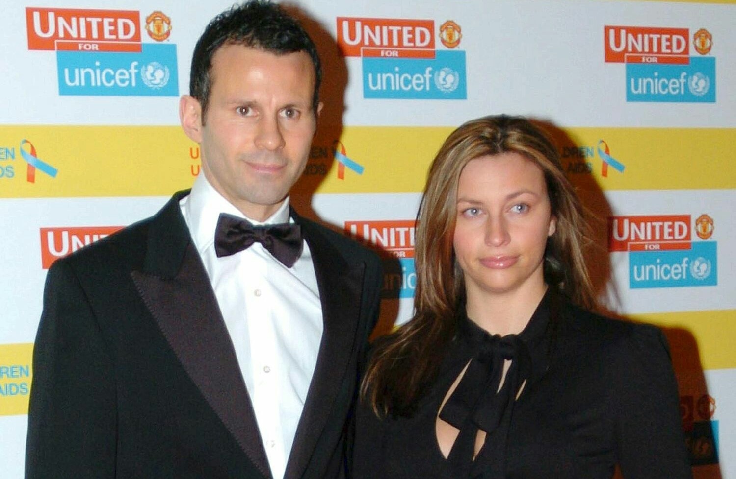 Ryan Giggs mat vo vi thoi trang hoa khong chua hinh anh